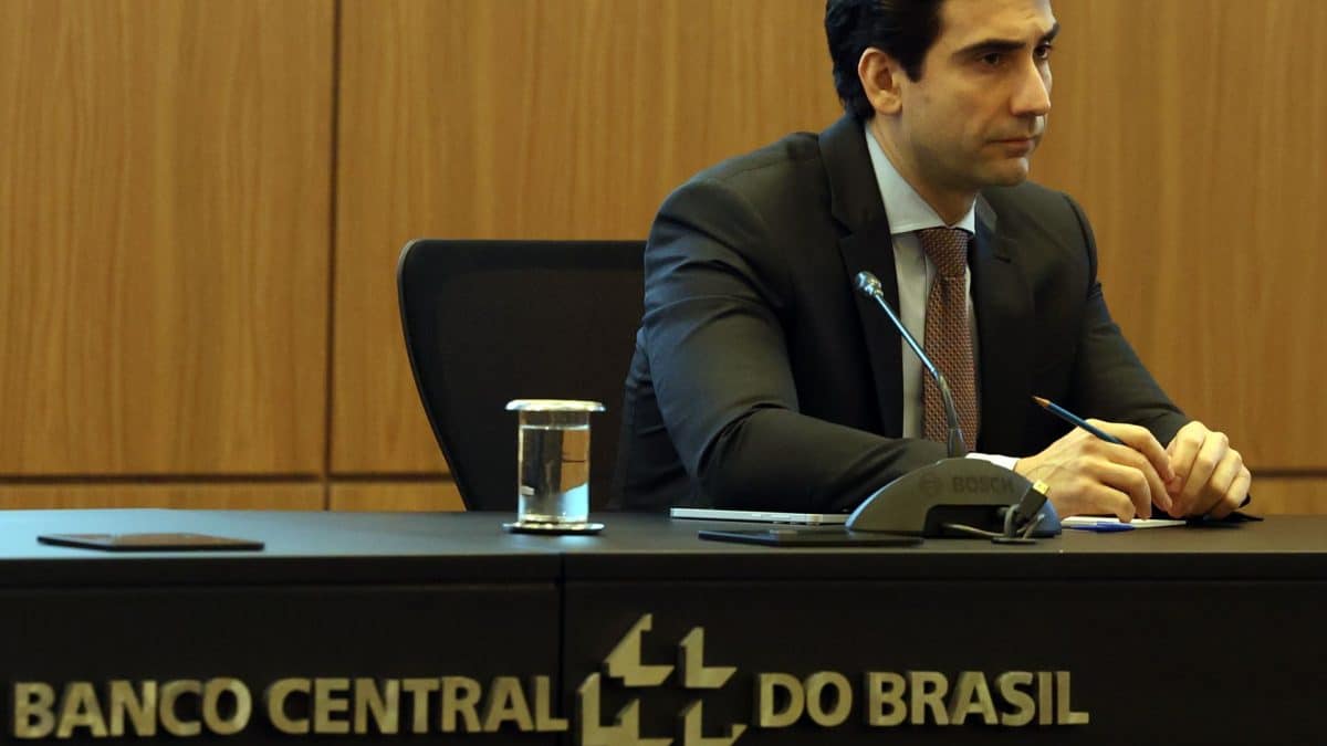 Banco Central do Brasil apresenta estudos sobre Drex e transações em blockchain