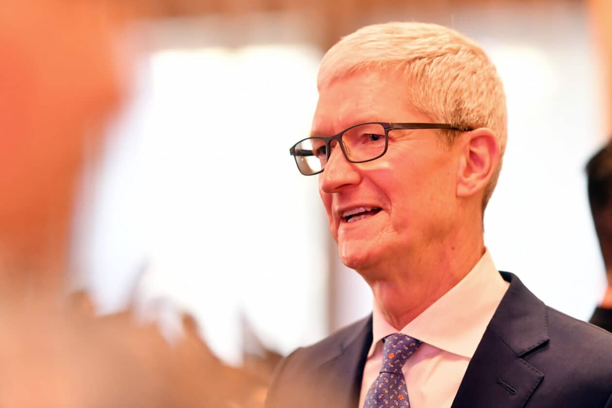 Tim Cook tenta barrar lei no Texas para verificação de idade na App Store