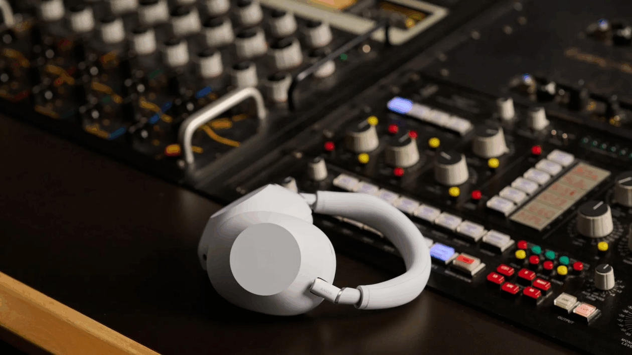 Sony anuncia os fones WH-1000XM6, com o melhor cancelamento de ruído da marca até hoje