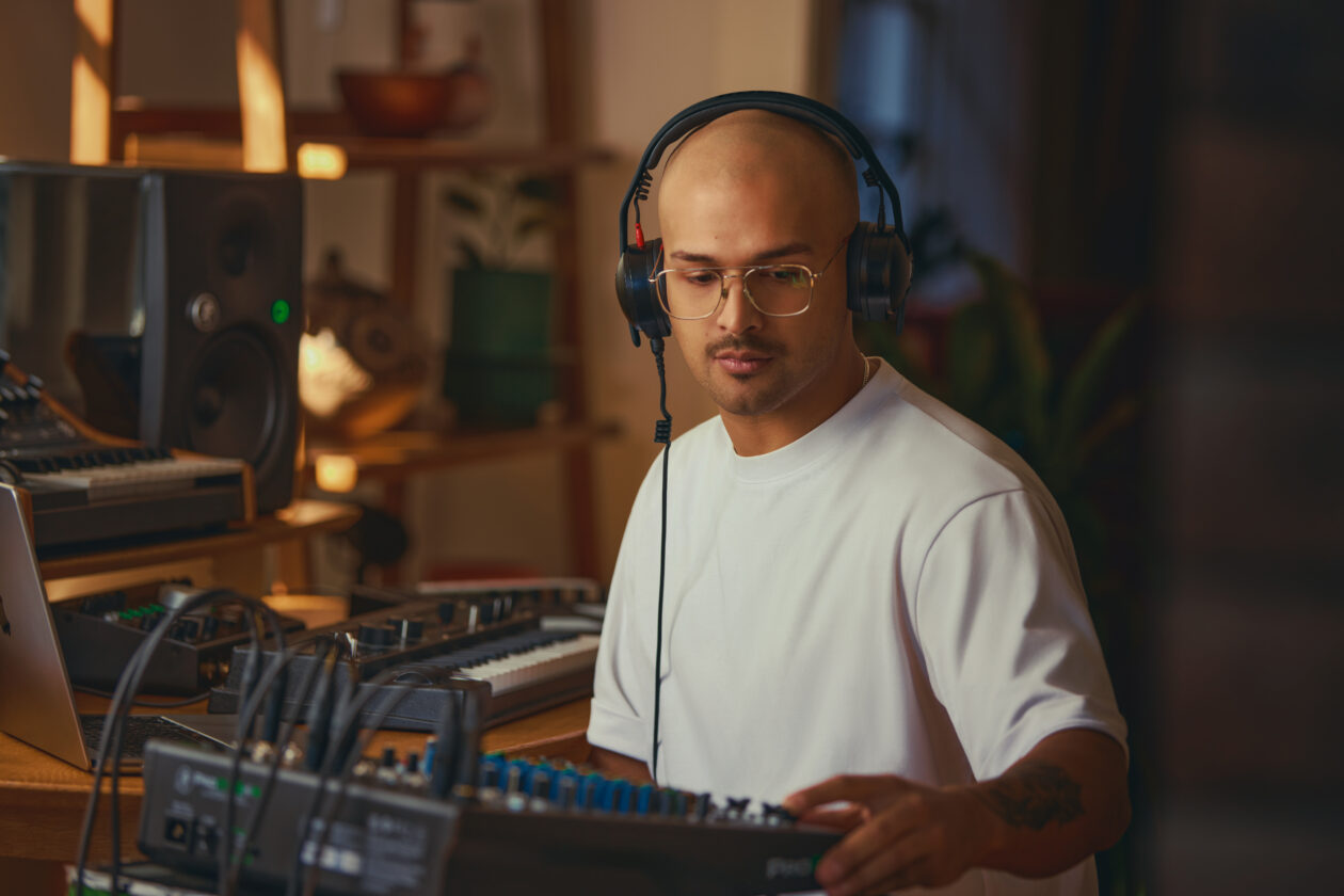 RØDE anuncia novos fones NTH-50 com design e características de ponta