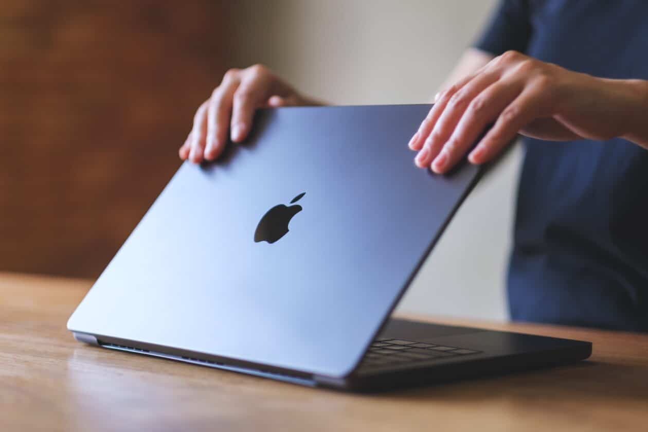 Leilão da Receita Federal em Curitiba tem lote com 11 Macs por R$75 mil