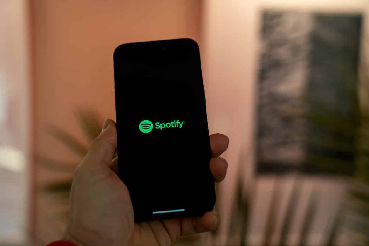 Spotify ganha assinantes nos EUA após adotar links de pagamentos externos no iOS