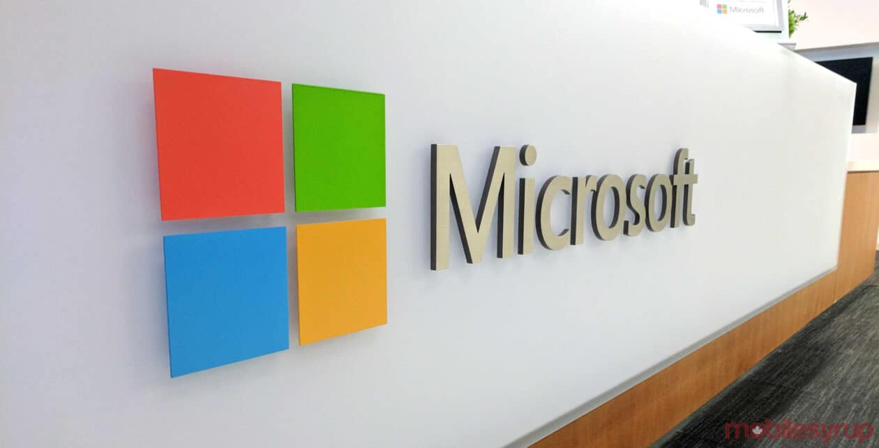 Ações da Apple despencam e Microsoft reassume posto de mais valiosa do mundo