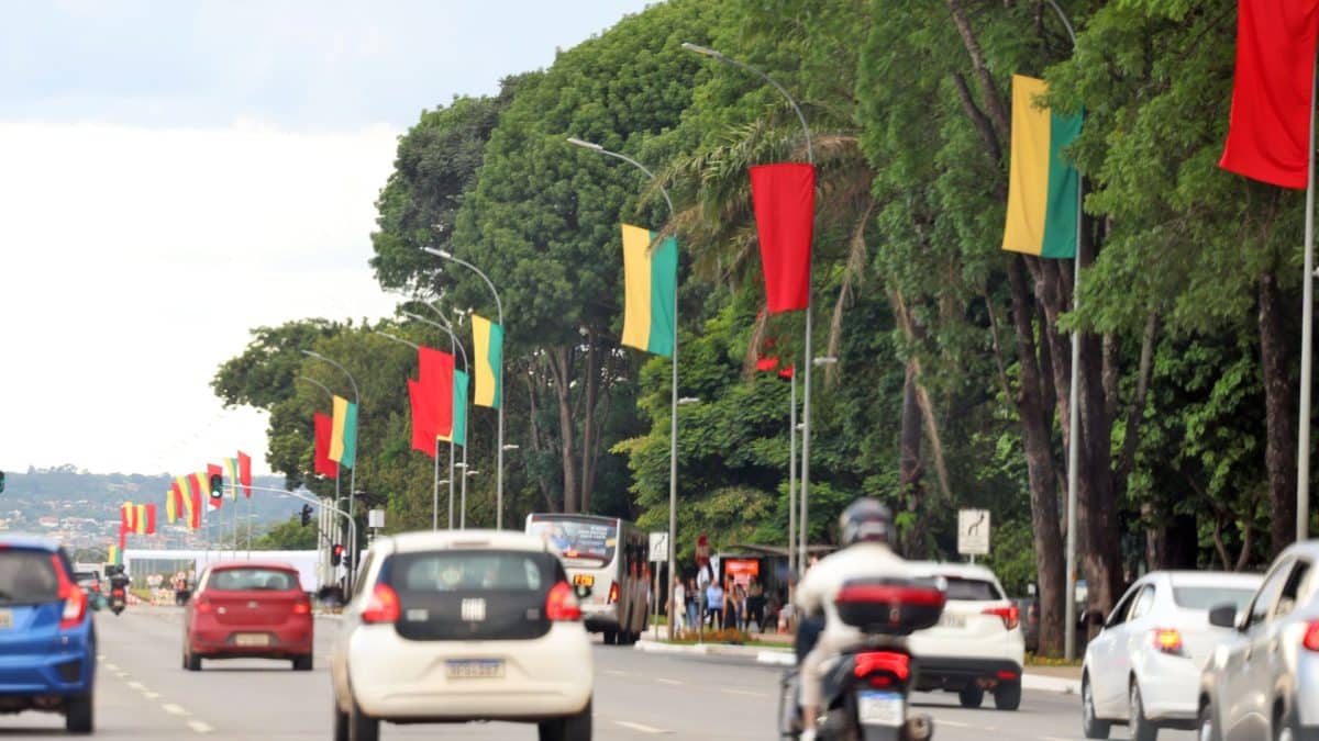Brasil e China fecham acordo bilionário para trocar moedas sem usar dólar