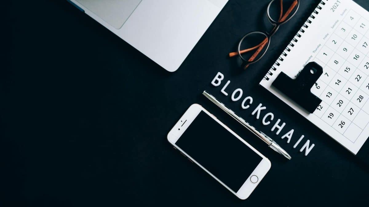 Brasil explora preservação digital com blockchain em evento com apoio do MCTI