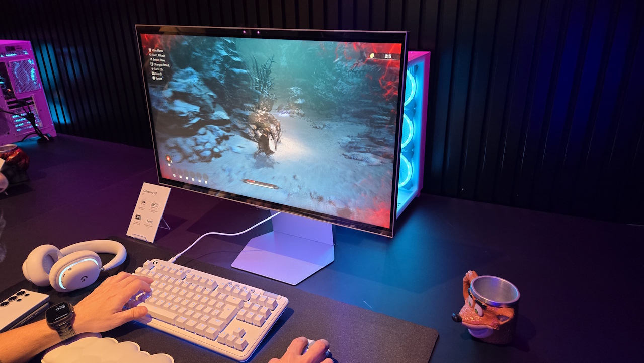 Samsung lança Odyssey 3D e mais dois monitores no Brasil