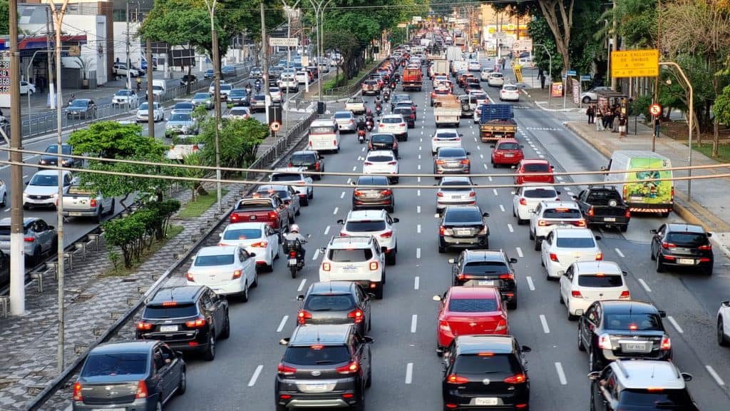Vale a pena ter um carro por assinatura em 2025?
