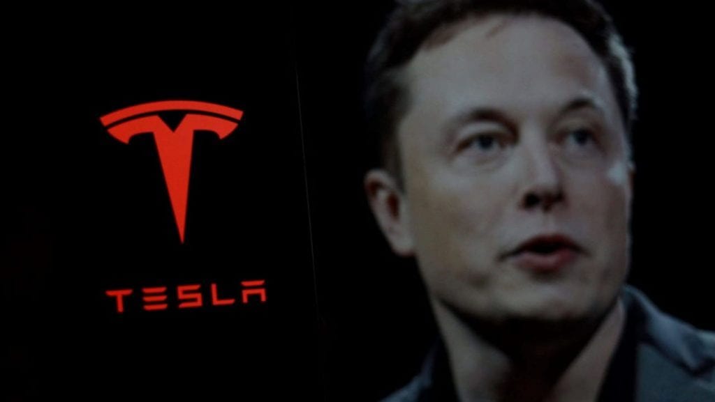 Vendas da Tesla seguem despencando