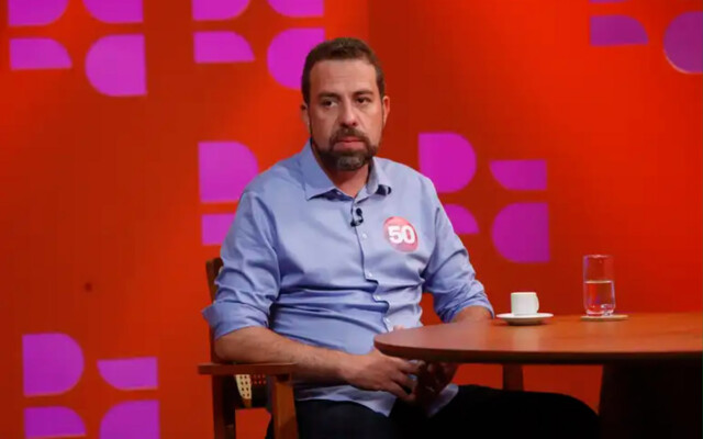 Deputado Guilherme Boulos quer suspender o Discord no Brasil