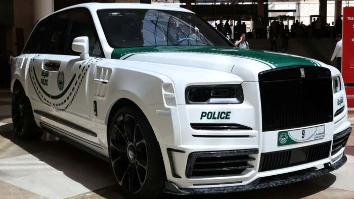 5 carrões que foram transformados em viaturas policiais