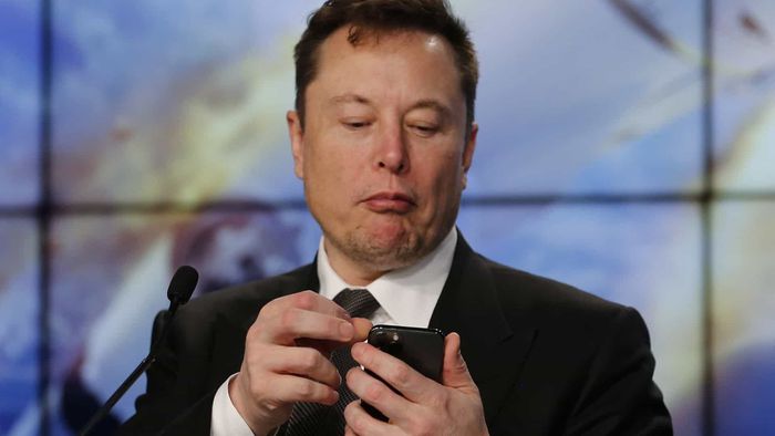 Elon Musk pode ser substituído como CEO da Tesla em breve; empresa nega