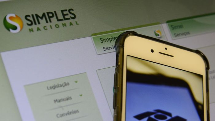 Receita Federal alerta para falsa cobrança do MEI enviada pelo WhatsApp