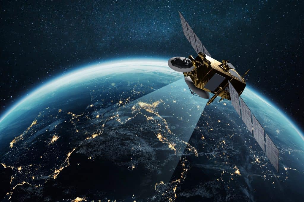 O Brasil tem satélites em órbita? Descubra como funciona o programa espacial brasileiro